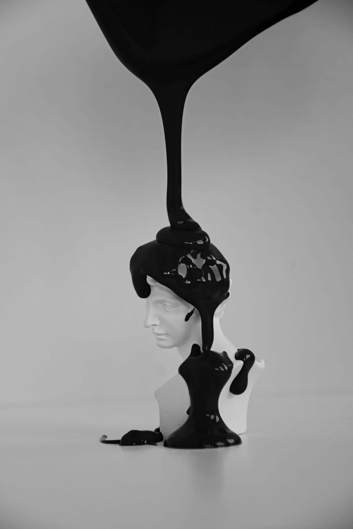 statuette